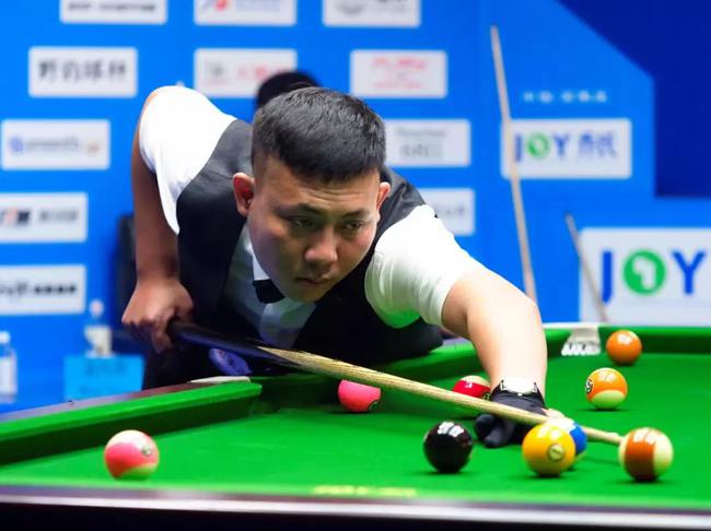 教练团队的 教练团队的