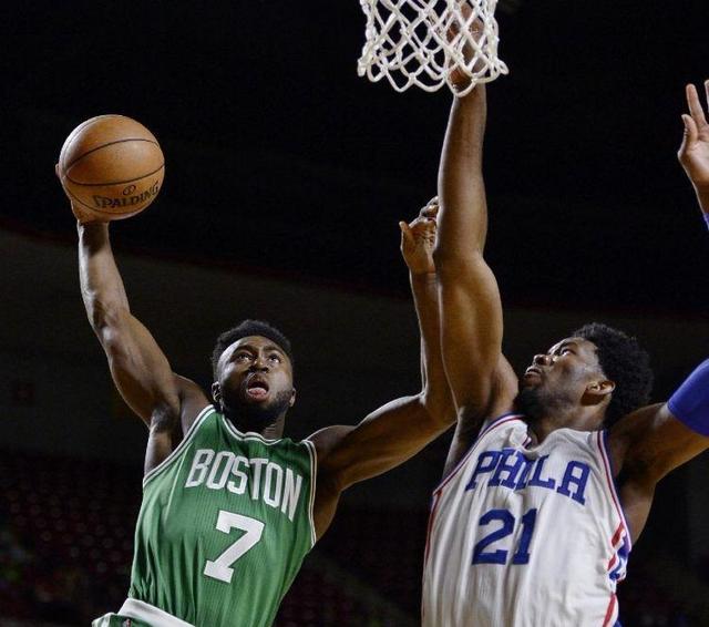 但她在比赛 但她在比赛